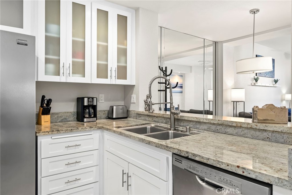 MLS #OC25169608 image #11