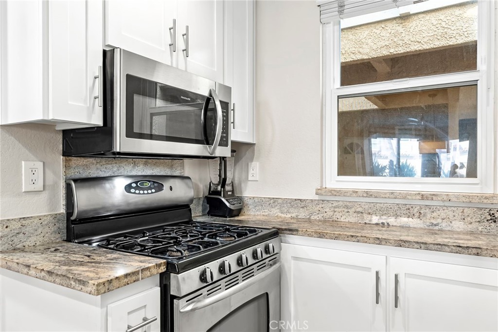 MLS #OC25169608 image #12