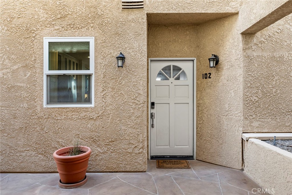 MLS #OC25169608 image #2