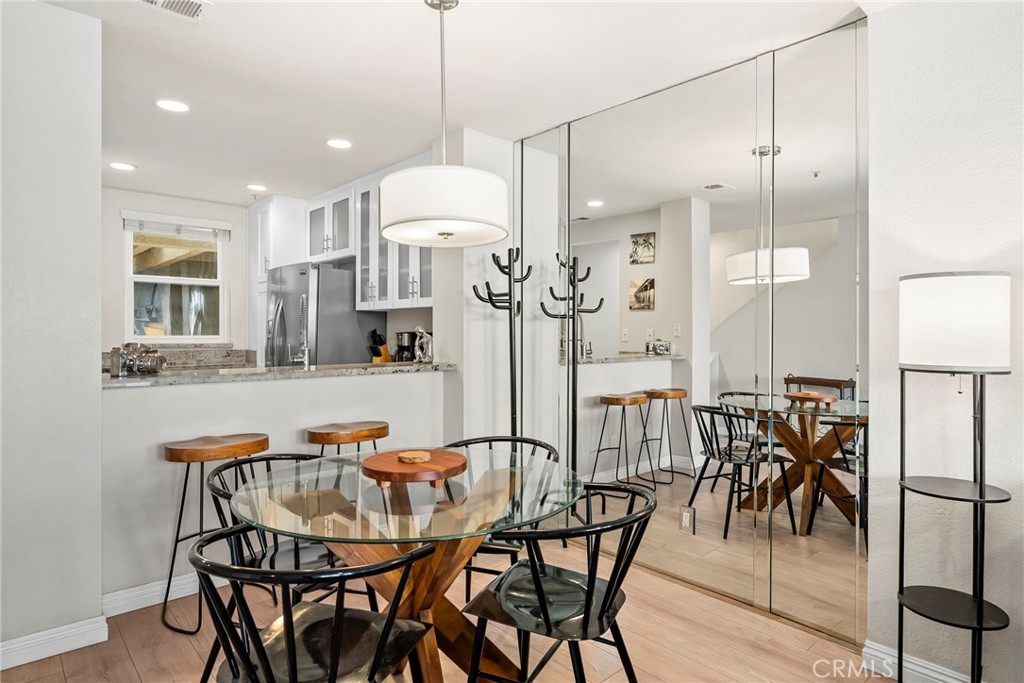 MLS #OC25169608 image #5