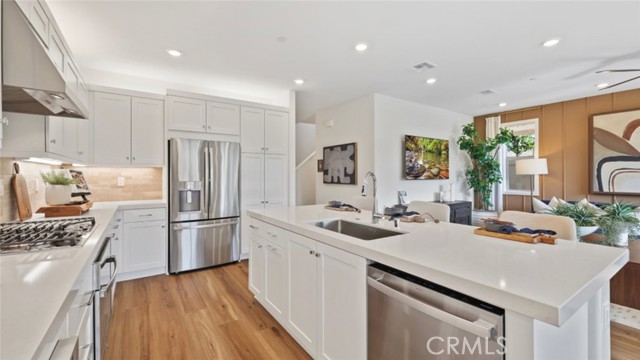 MLS #OC25169707 image #2