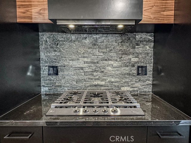 MLS #OC25169747 image #10