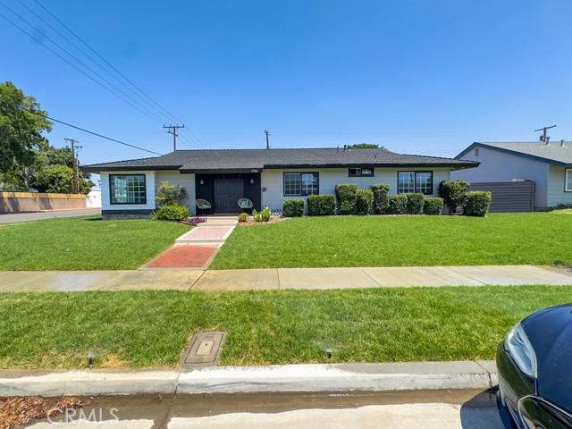 MLS #OC25169747 image #2