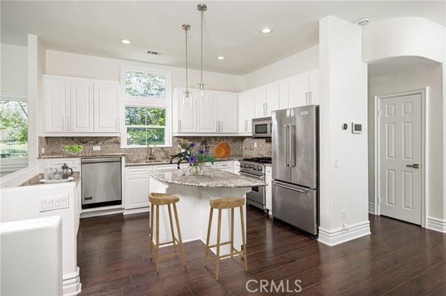 MLS #OC25169818 image #5