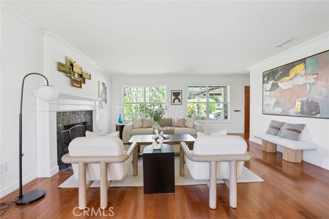 MLS #OC25169873 image #2