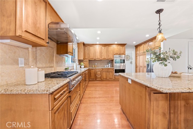 MLS #OC25169873 image #8