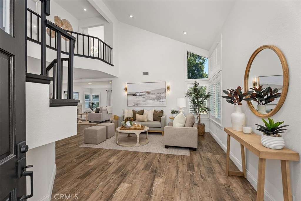 MLS #OC25169899 image #2