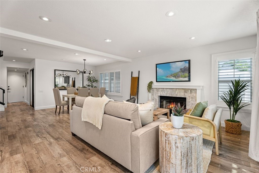 MLS #OC25169899 image #9