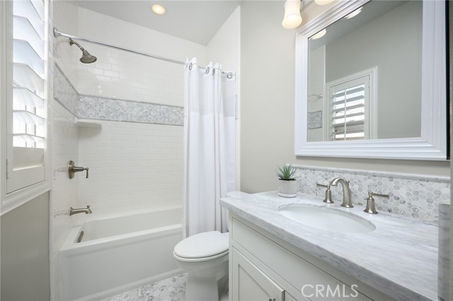 MLS #OC25170026 image #25