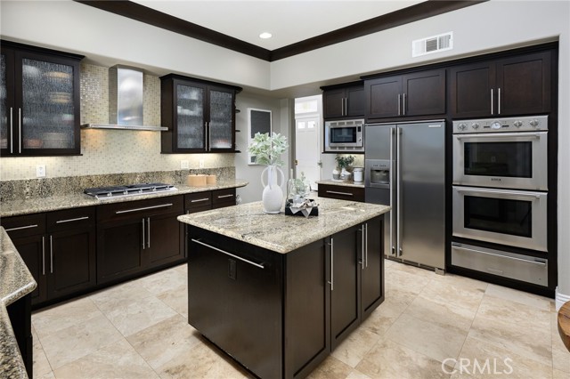 MLS #OC25170026 image #3