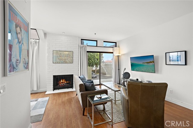 MLS #OC25170268 image #2