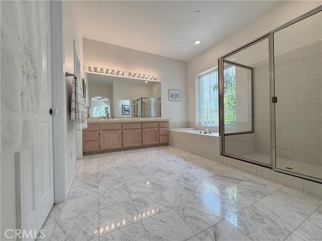 MLS #OC25170287 image #22