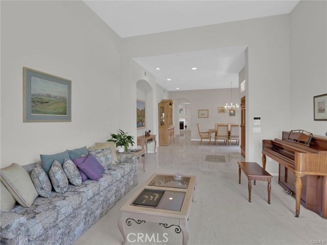 MLS #OC25170287 image #8