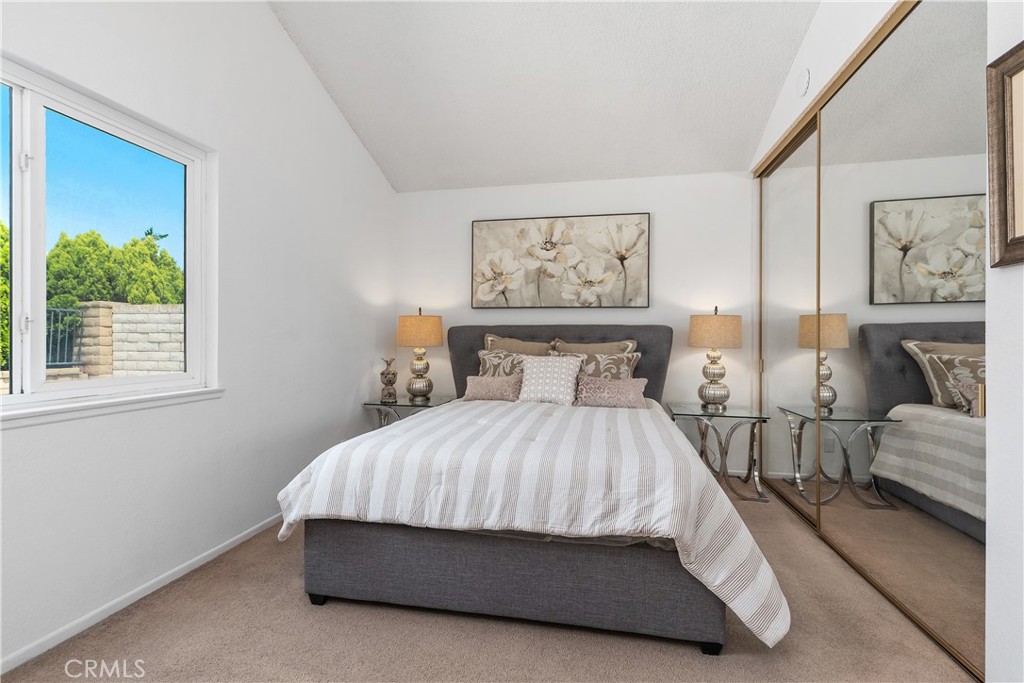 MLS #OC25170309 image #15