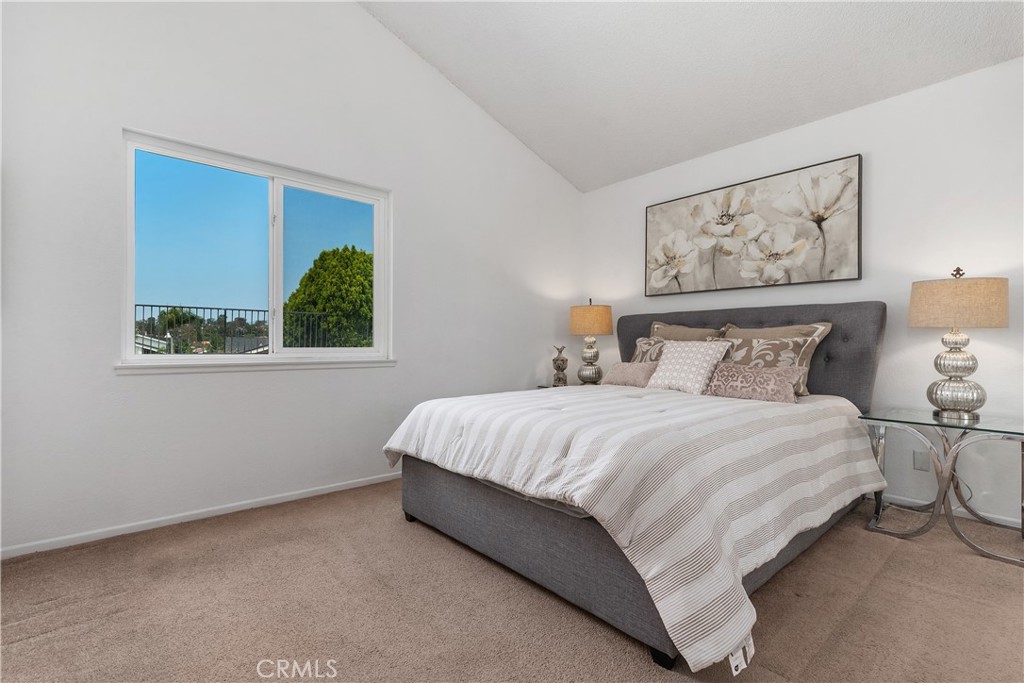 MLS #OC25170309 image #16