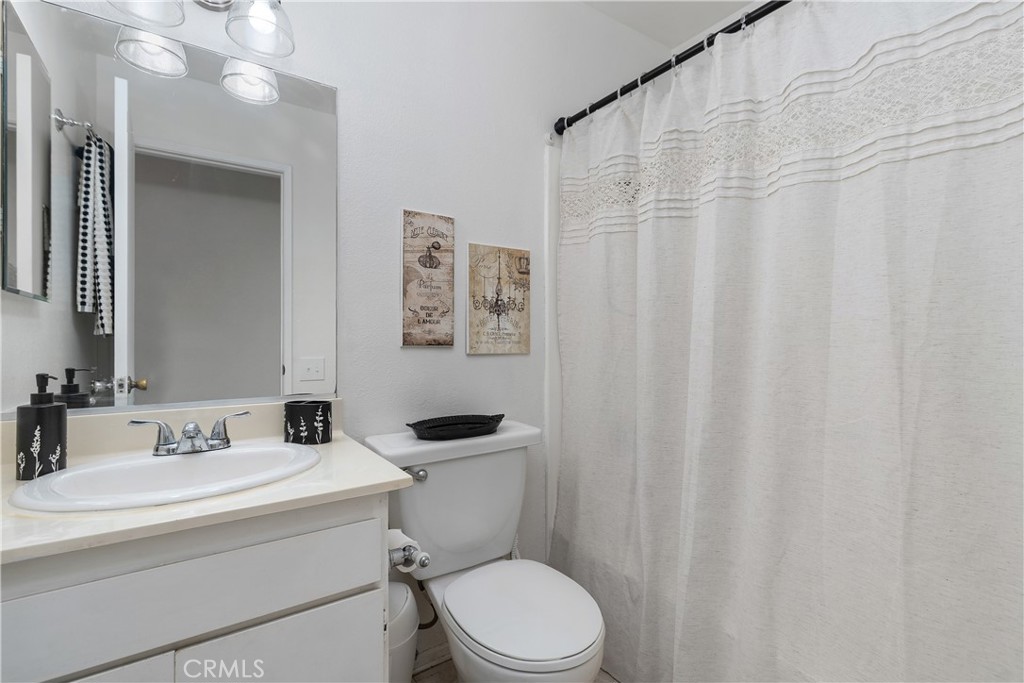 MLS #OC25170309 image #21