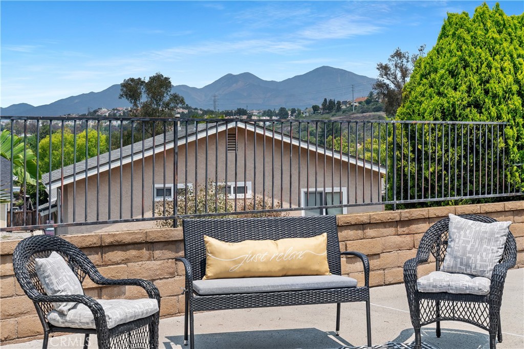 MLS #OC25170309 image #23