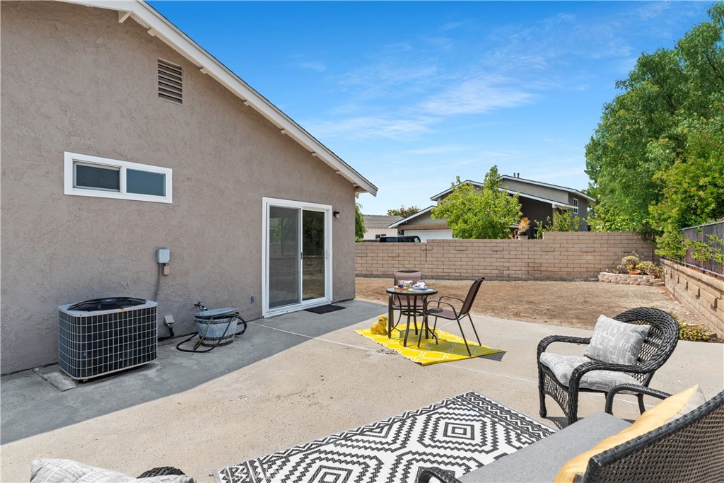 MLS #OC25170309 image #25