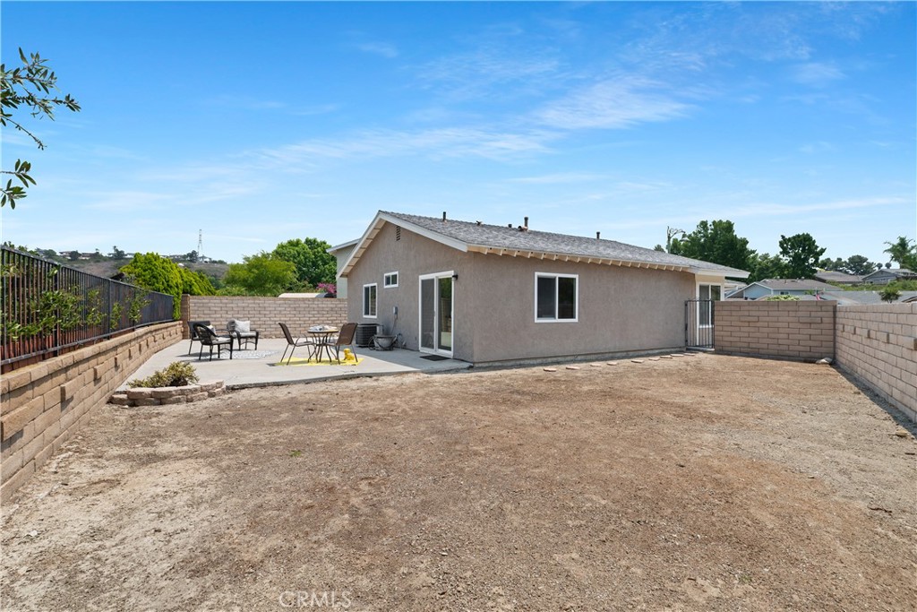 MLS #OC25170309 image #26