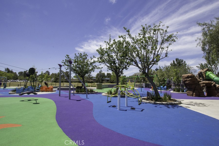 MLS #OC25170309 image #39