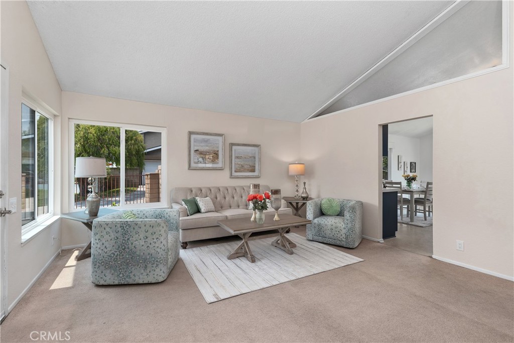 MLS #OC25170309 image #4