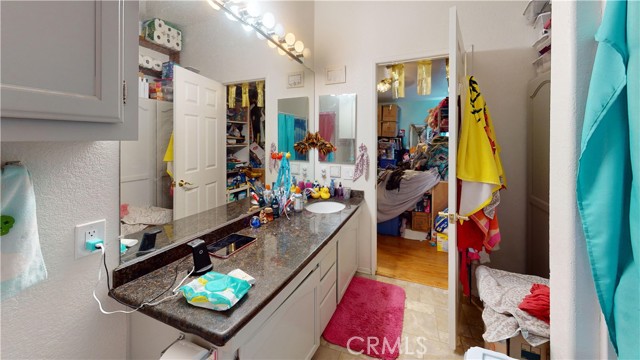 MLS #OC25170360 image #18