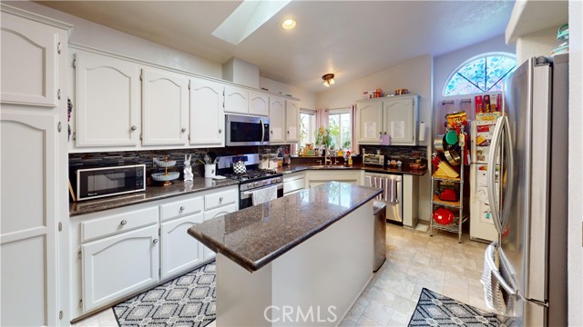 MLS #OC25170360 image #20