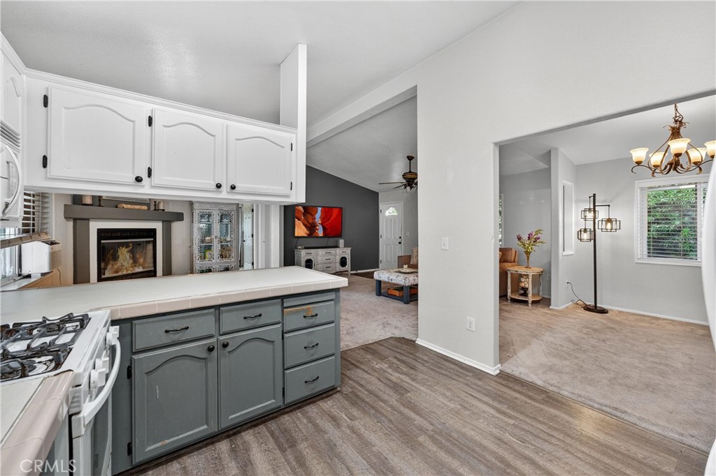 MLS #OC25170369 image #17