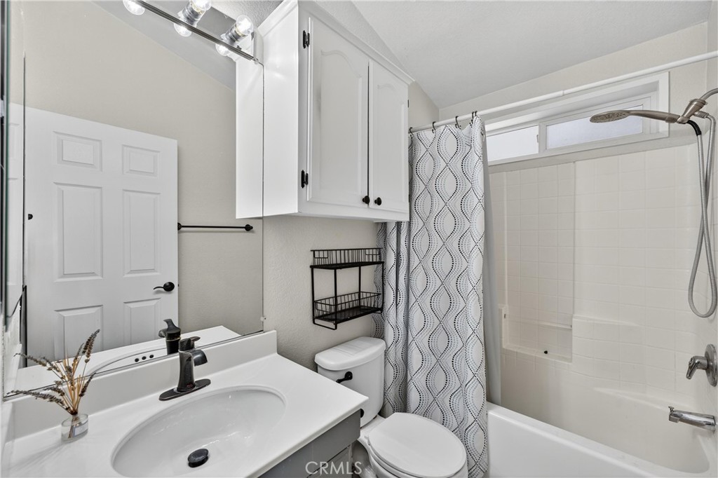 MLS #OC25170369 image #22