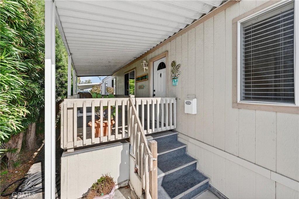 MLS #OC25170369 image #27