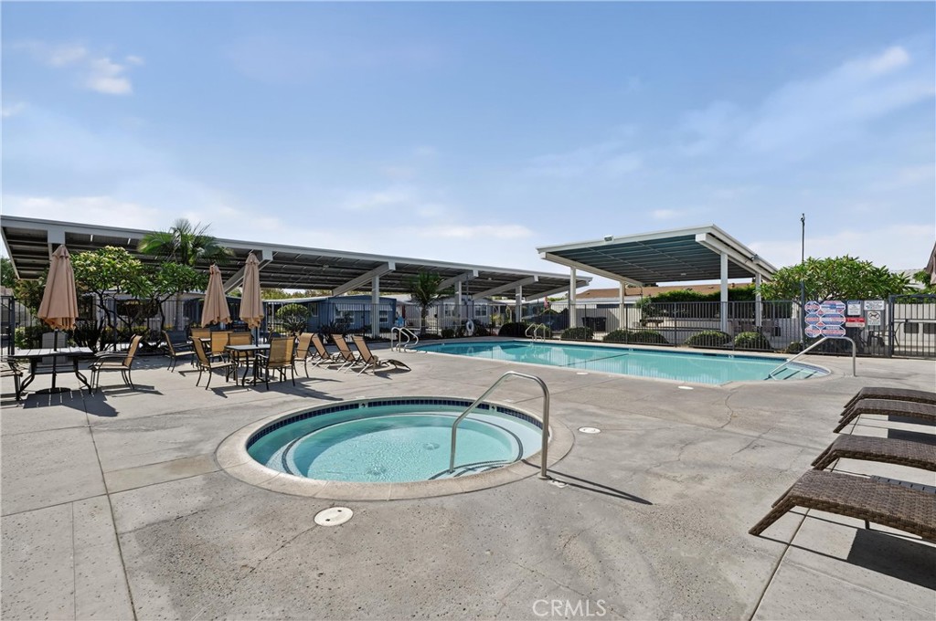 MLS #OC25170369 image #38