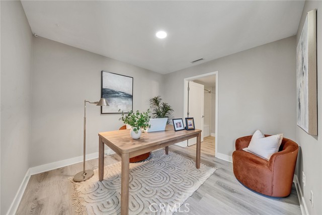 MLS #OC25170381 image #2