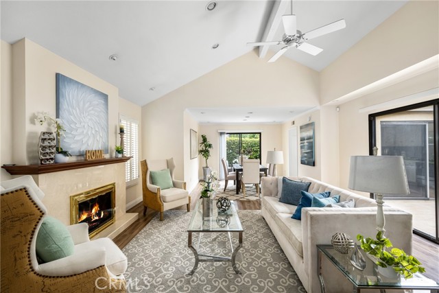 MLS #OC25170411 image #5