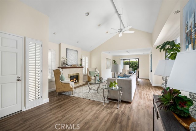 MLS #OC25170411 image #6