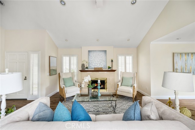 MLS #OC25170411 image #7