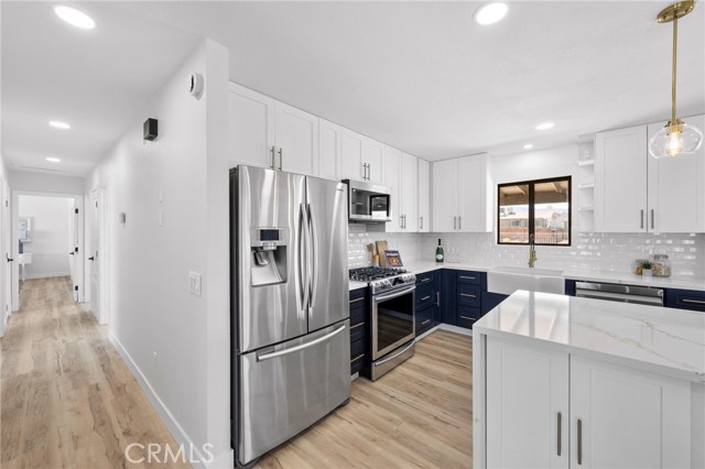 MLS #OC25170428 image #11