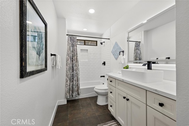 MLS #OC25170428 image #18