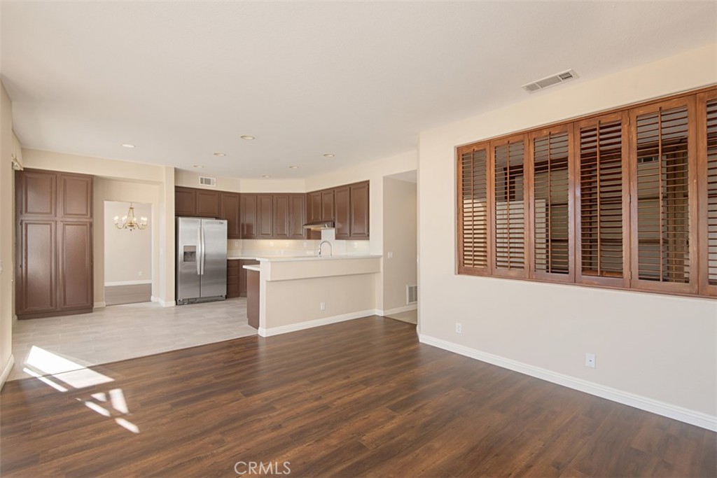 MLS #OC25170619 image #11