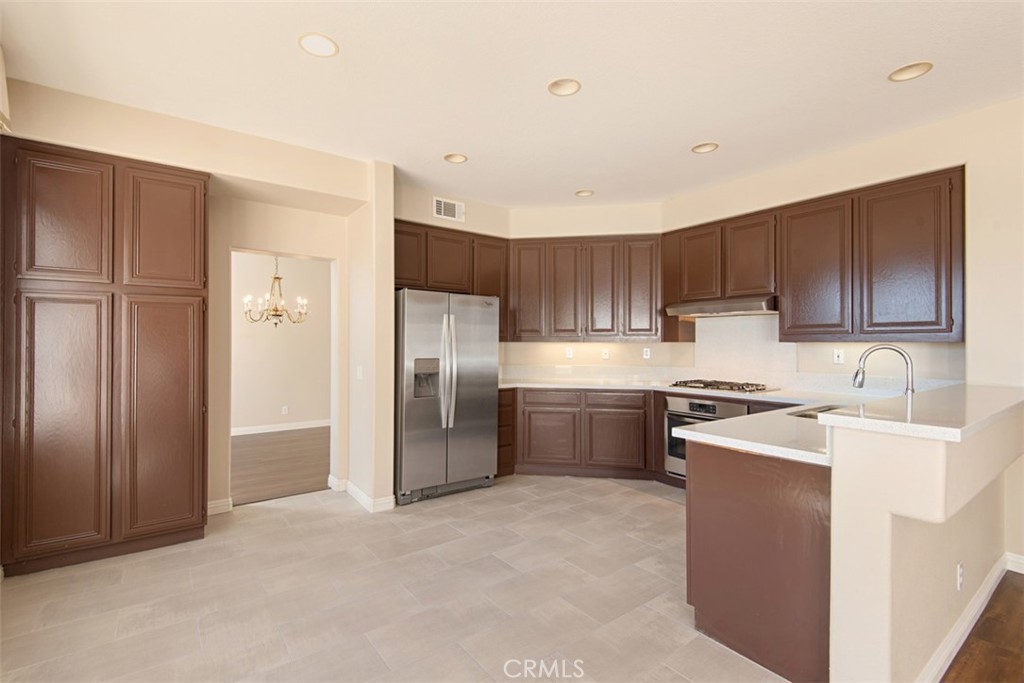 MLS #OC25170619 image #12