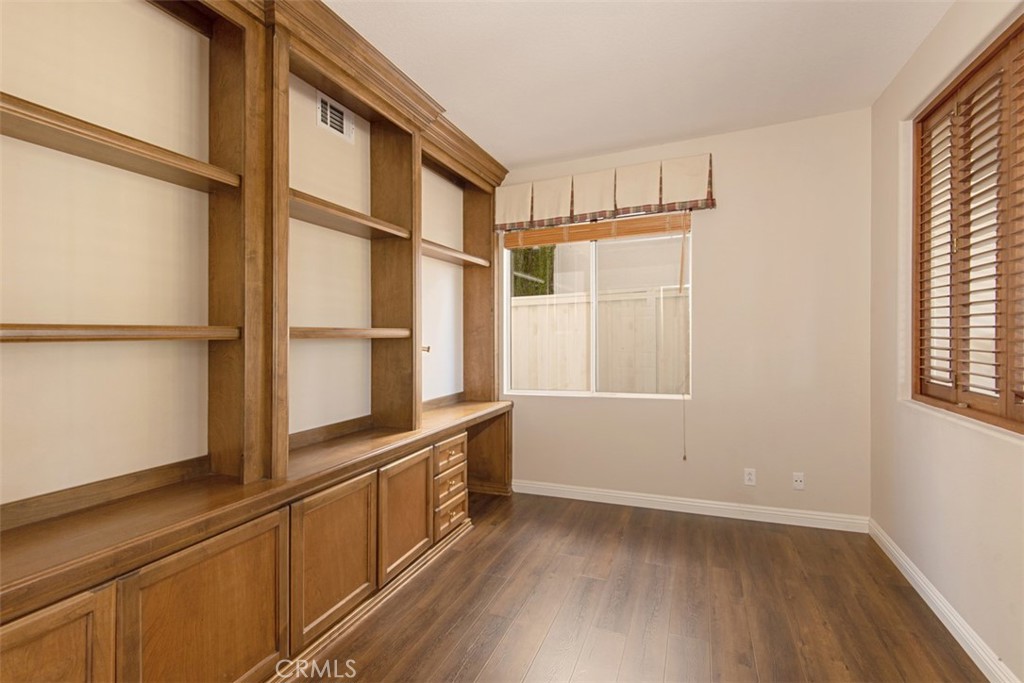 MLS #OC25170619 image #19