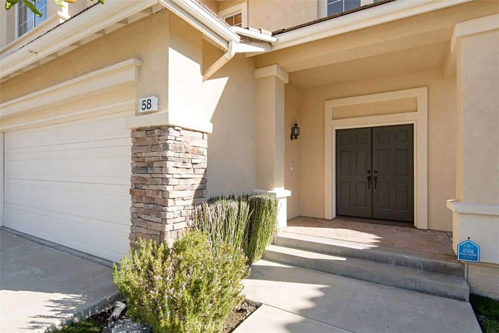 MLS #OC25170619 image #2