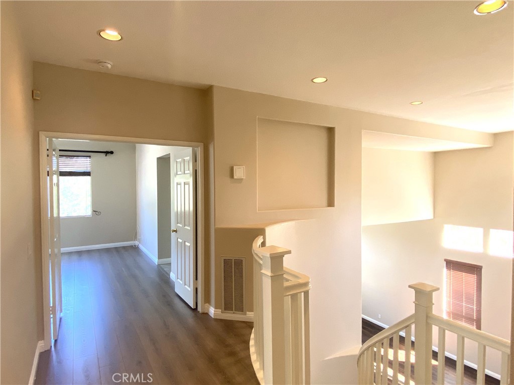 MLS #OC25170619 image #22