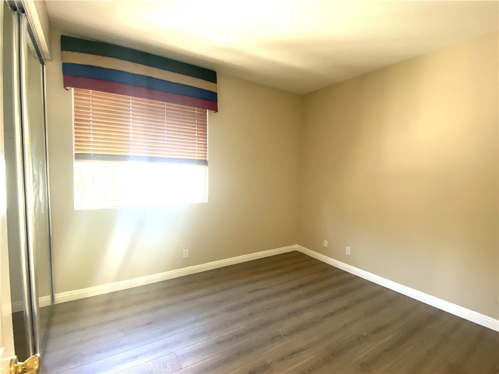 MLS #OC25170619 image #29