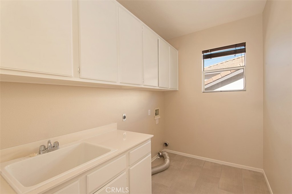 MLS #OC25170619 image #31