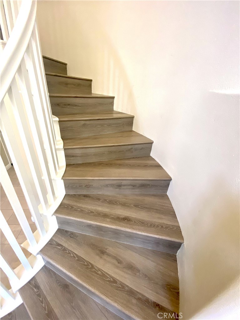 MLS #OC25170619 image #5