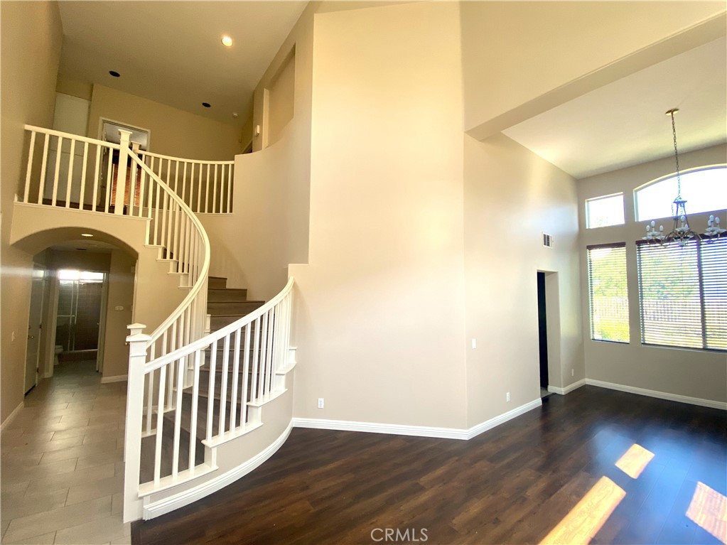 MLS #OC25170619 image #7