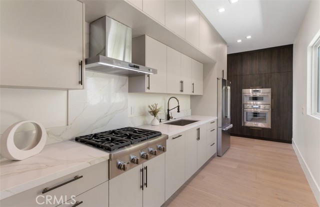 MLS #OC25170715 image #20