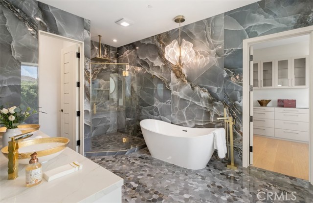 MLS #OC25170715 image #22