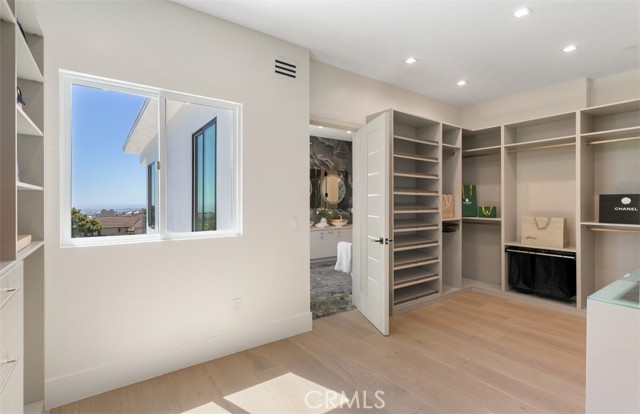 MLS #OC25170715 image #25