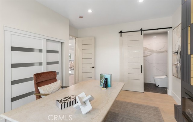 MLS #OC25170715 image #27